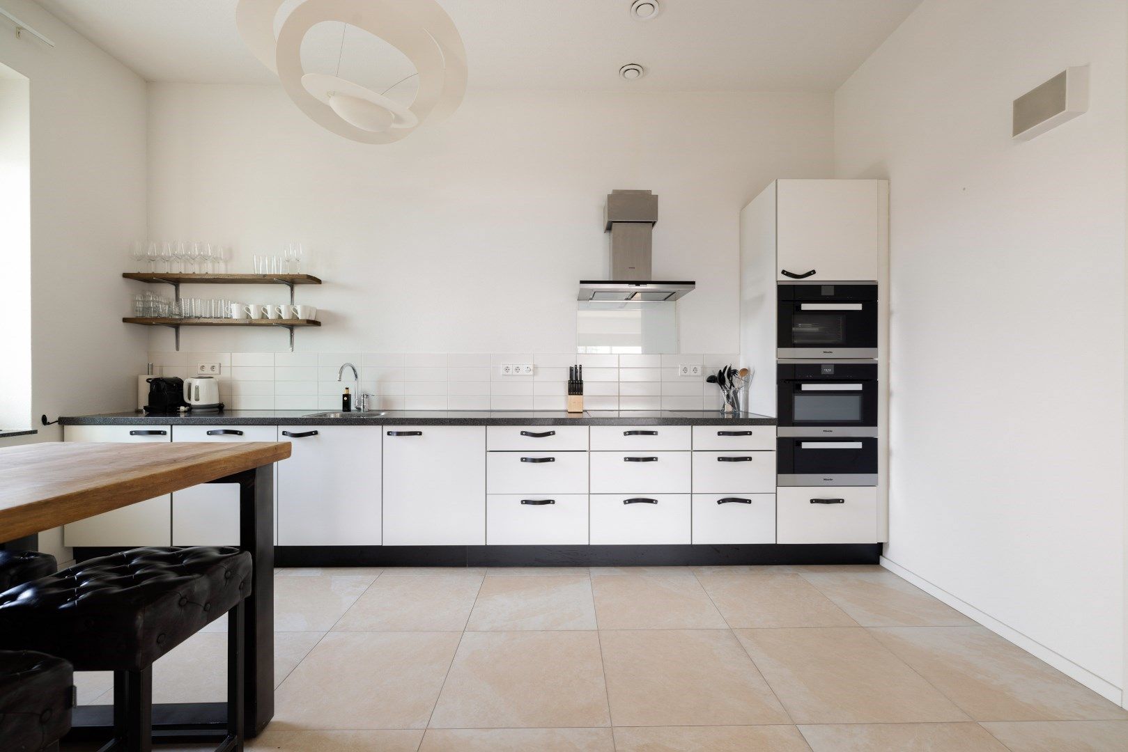 Foto 6 van Landverhuizersplein 2