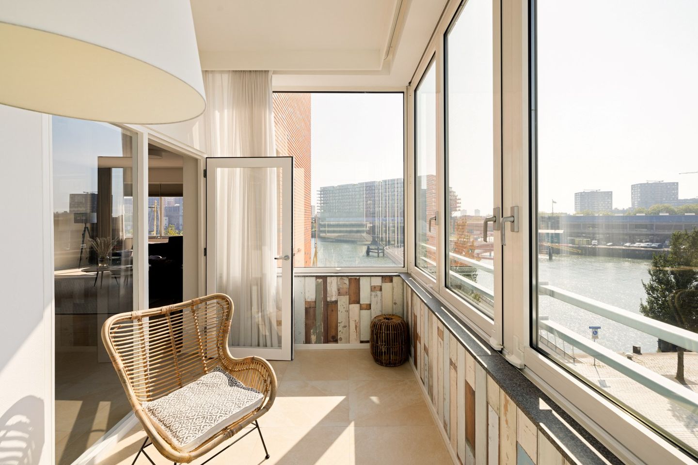 Foto 19 van Landverhuizersplein 2