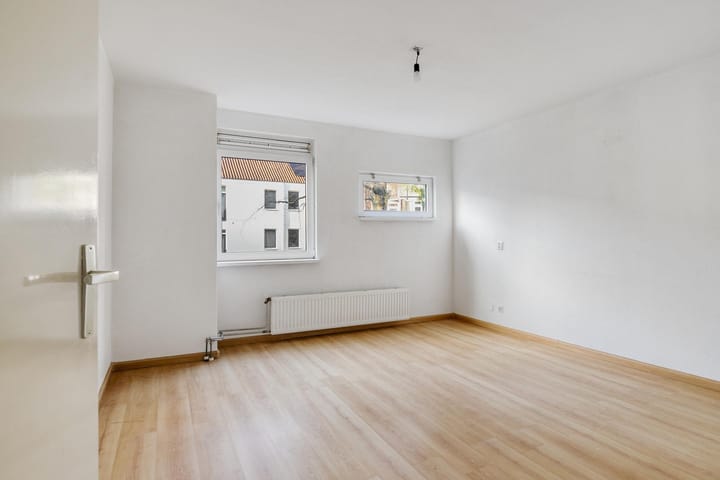 Foto 11 van Mathenesserdijk 34-B