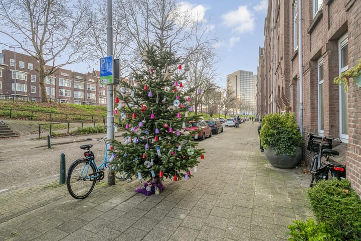 Foto 24 van Mathenesserdijk 34-B