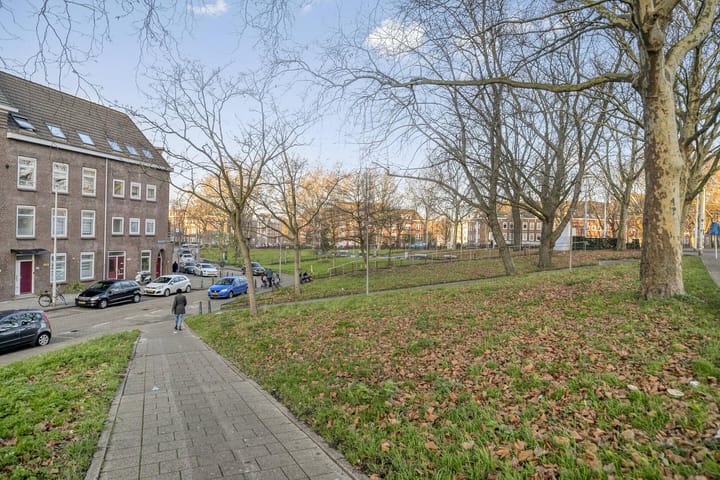 Foto 26 van Mathenesserdijk 34-B