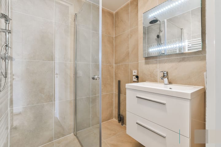 Foto 6 van Lucellestraat 11-2