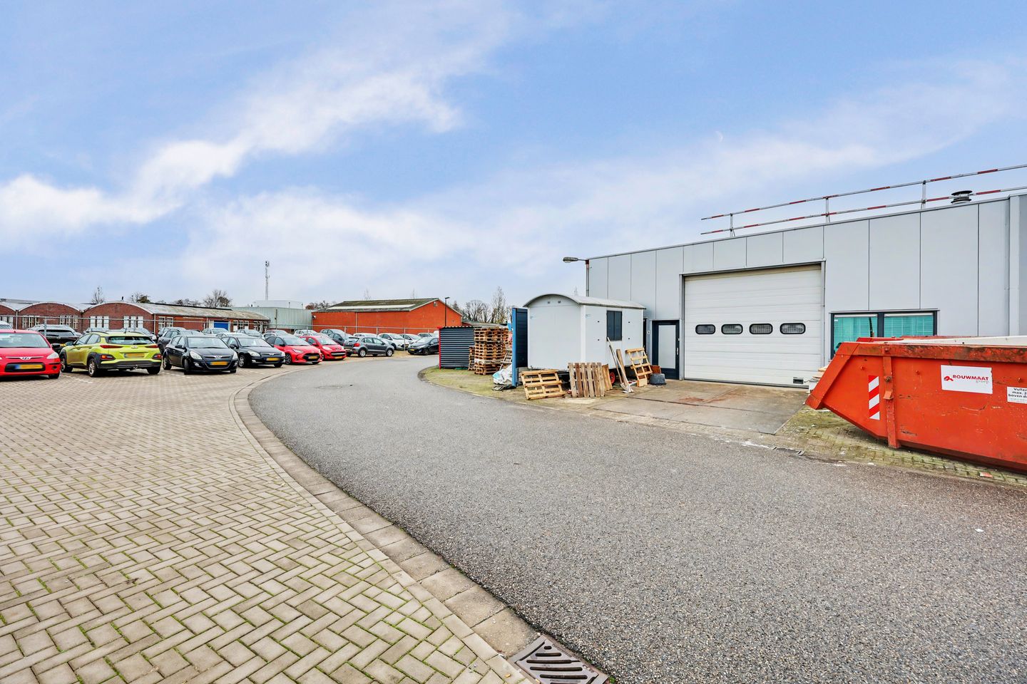 View photo 2 of Nijverheidsstraat 3