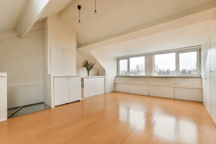 Foto 22 van Loethoelilaan 135