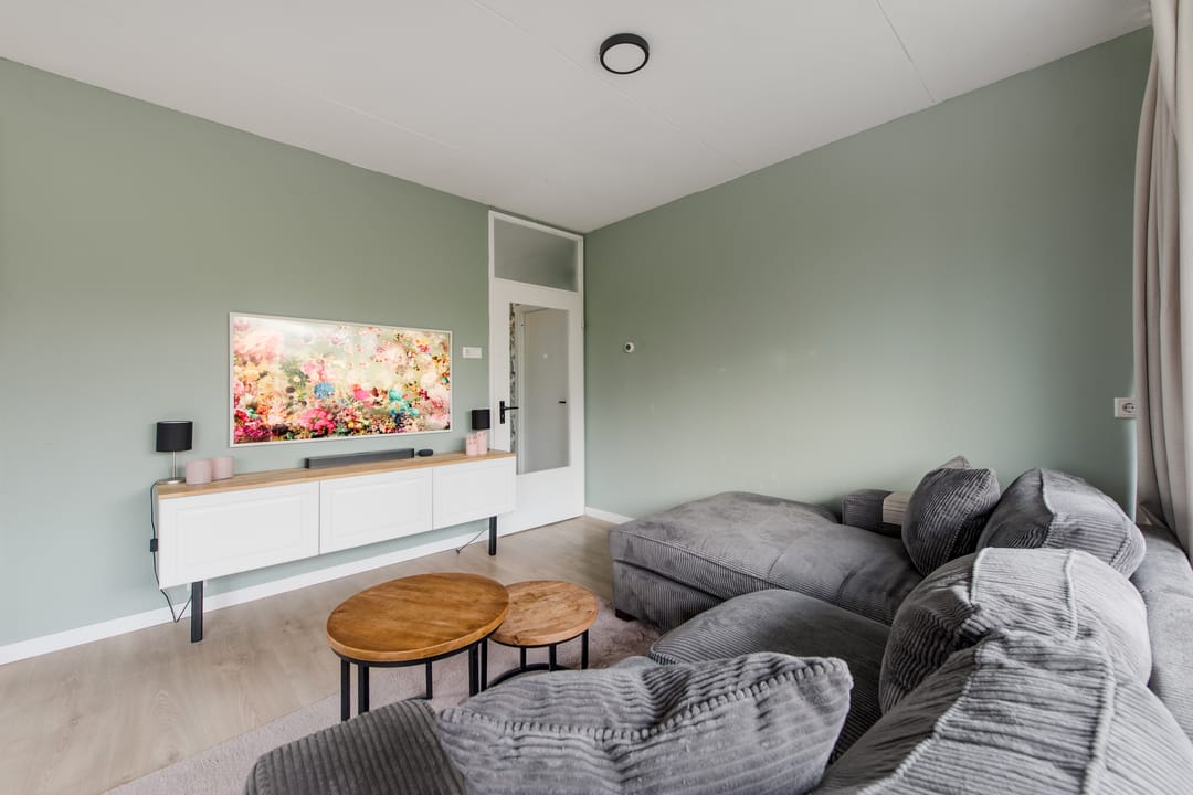 Photo 8 of Weegbreestraat 120