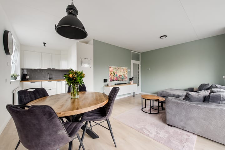 Foto 11 van Weegbreestraat 120