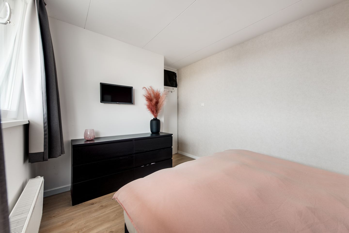 Photo 20 of Weegbreestraat 120