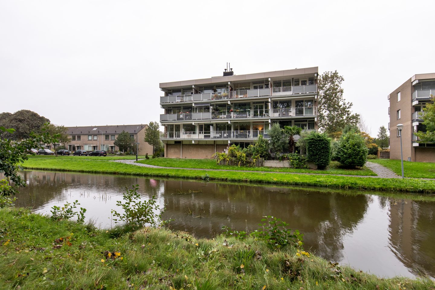 Photo 25 of Weegbreestraat 120