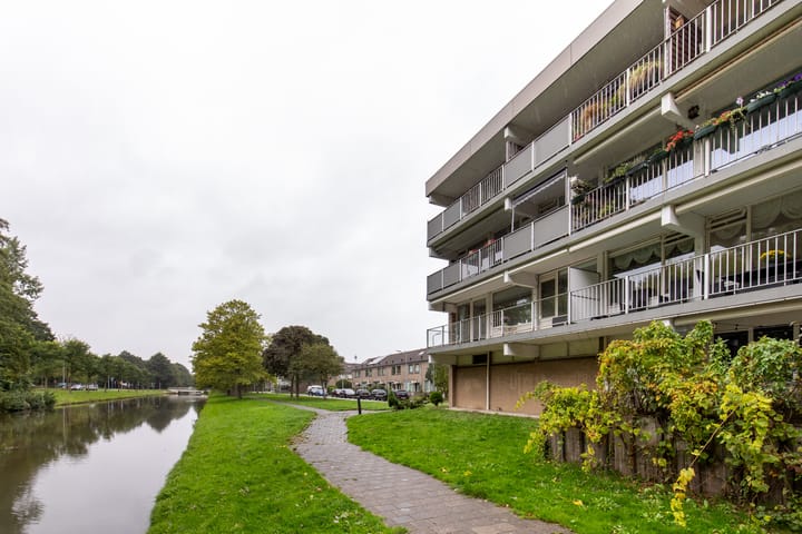 Foto 27 van Weegbreestraat 120