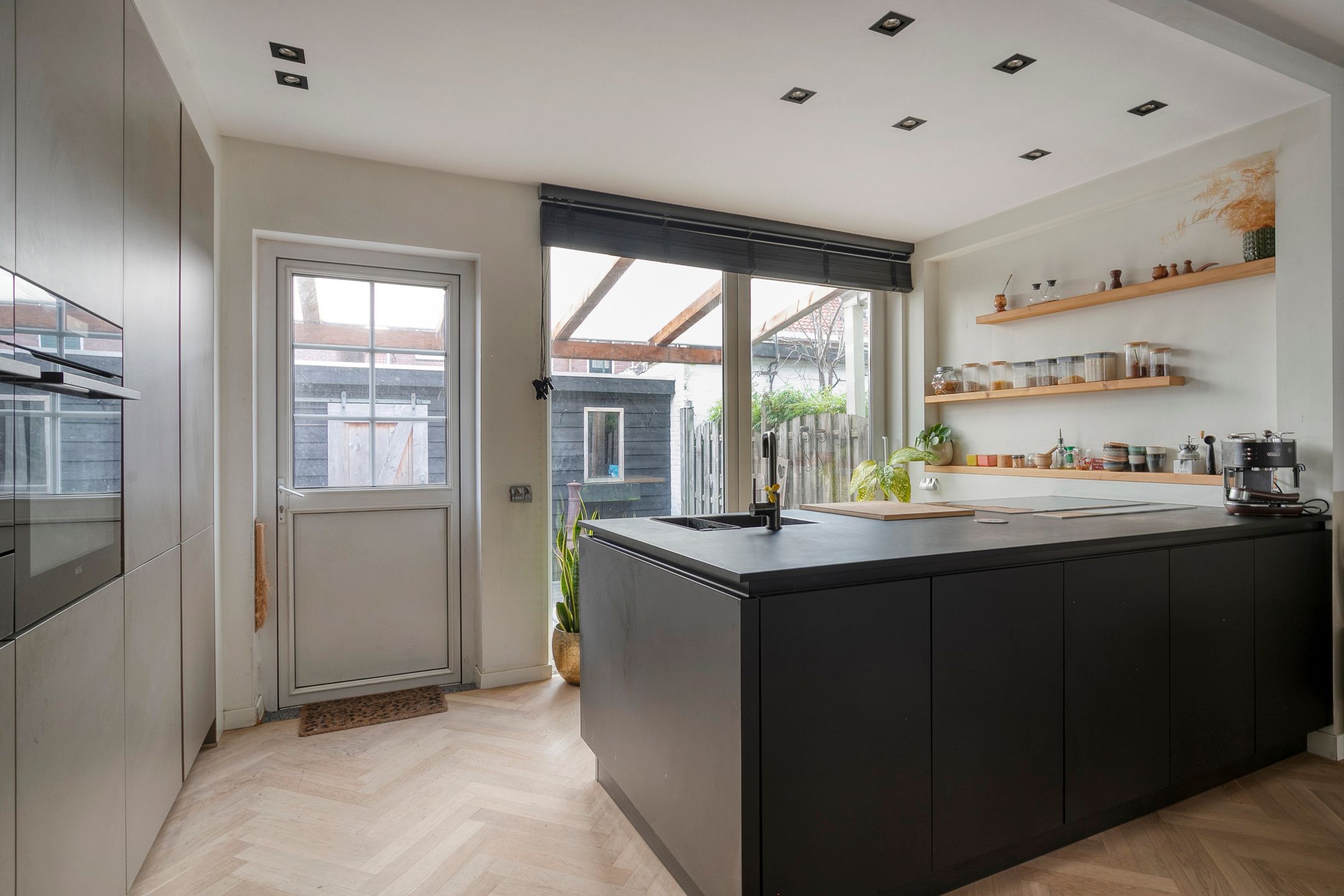 Photo 18 of Lijsterbesstraat 21