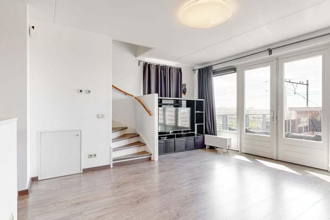 Photo 8 of Riouwstraat 54