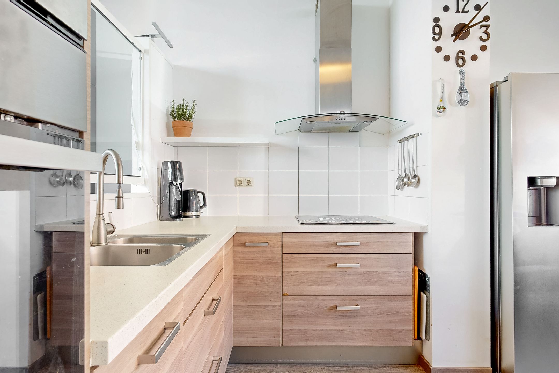 Photo 15 of Riouwstraat 54