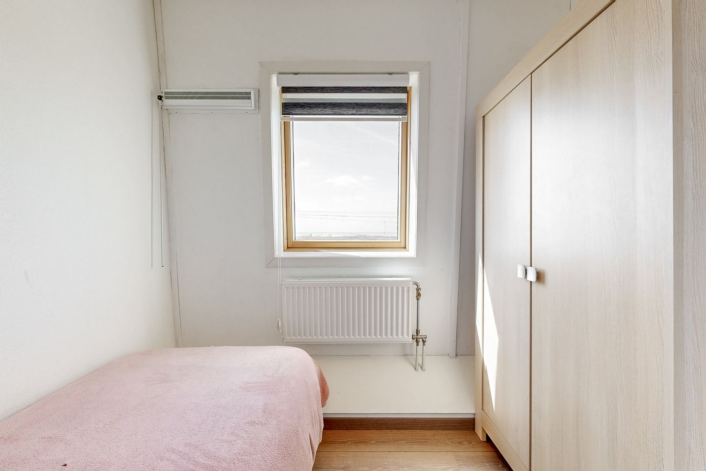 Photo 20 of Riouwstraat 54