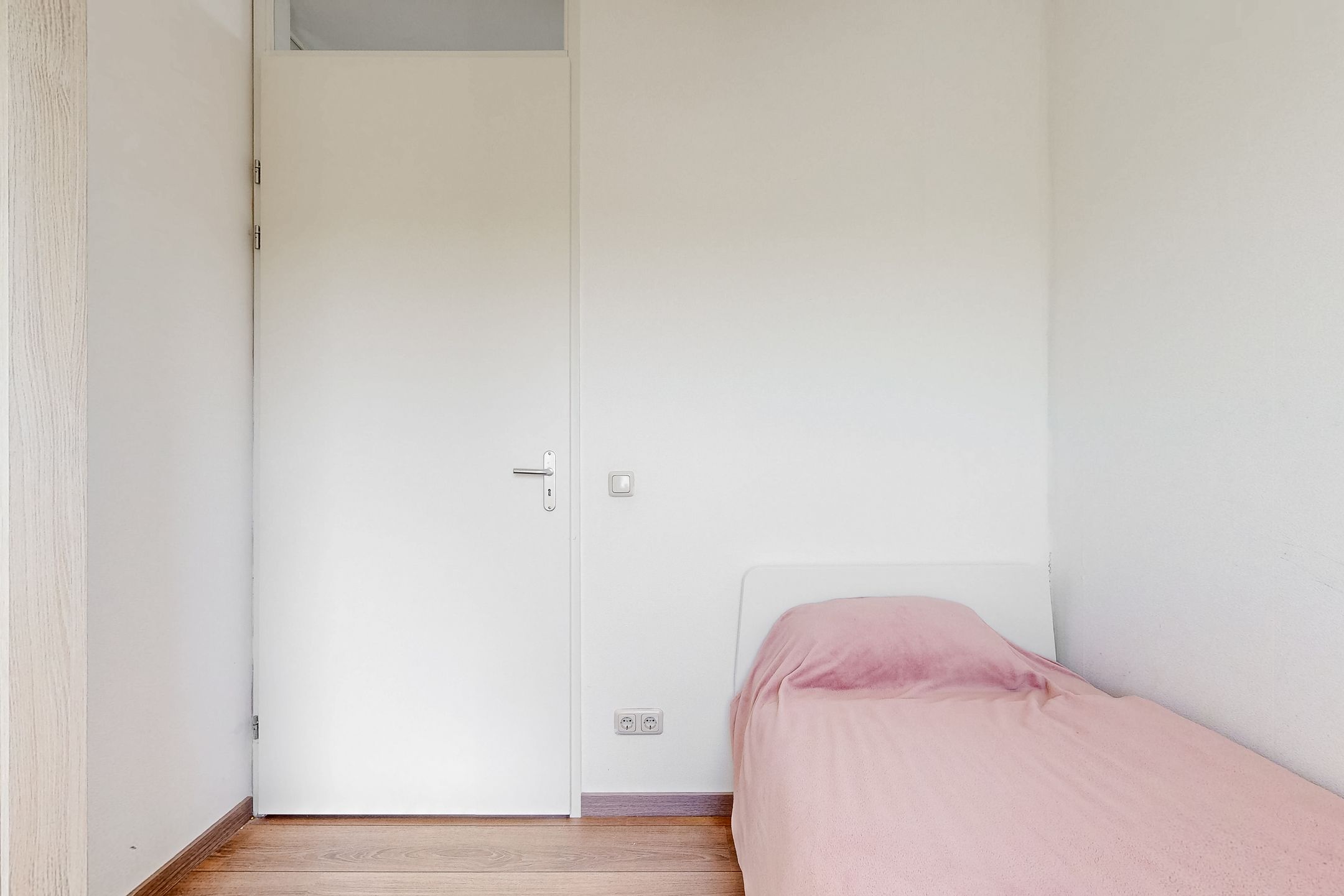 Photo 21 of Riouwstraat 54