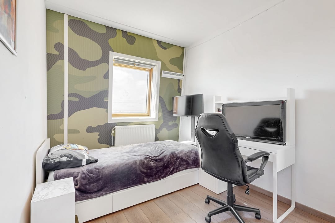 Photo 22 of Riouwstraat 54