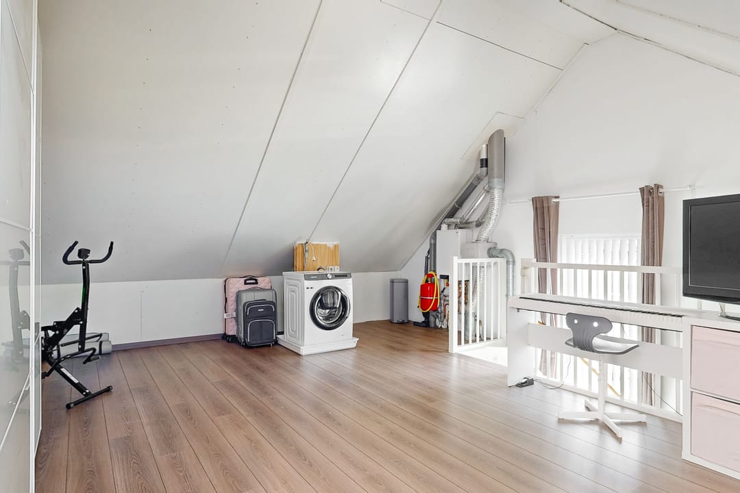 Photo 26 of Riouwstraat 54