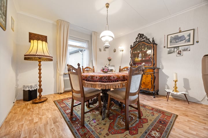 Photo 8 of Leutsestraat 2-A