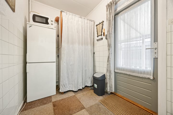 Photo 14 of Leutsestraat 2-A