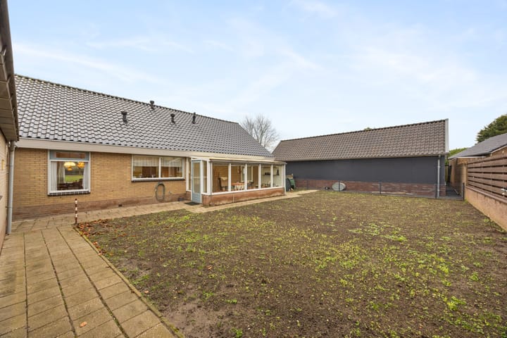 Photo 16 of Leutsestraat 2-A