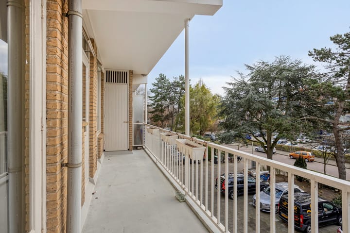 Photo 15 of Cornelie van Zantenstraat 74