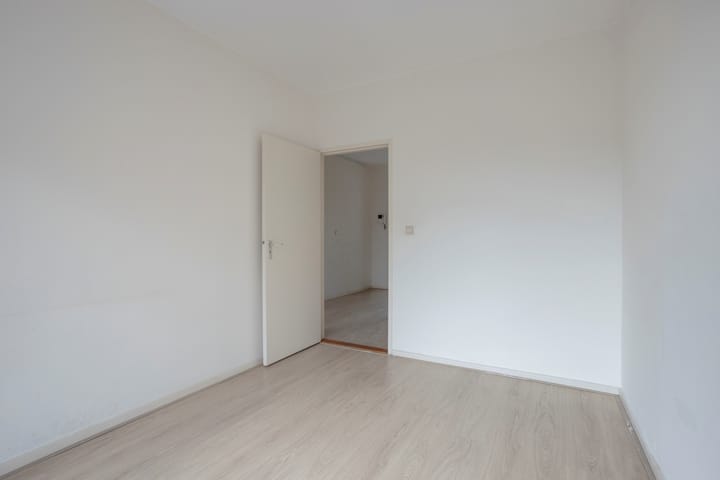 Photo 21 of Cornelie van Zantenstraat 74