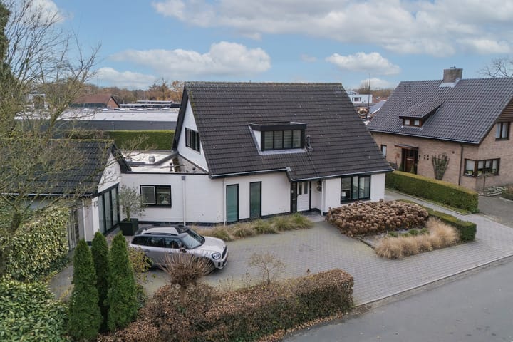 Foto 8 van Weerselosestraat 9