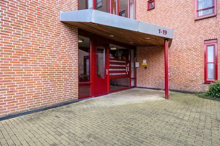 Foto 4 van De Heus Plein 4