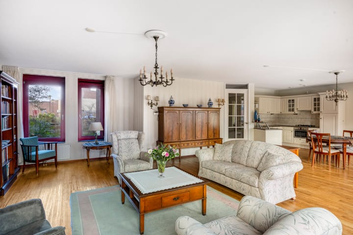 Foto 10 van De Heus Plein 4