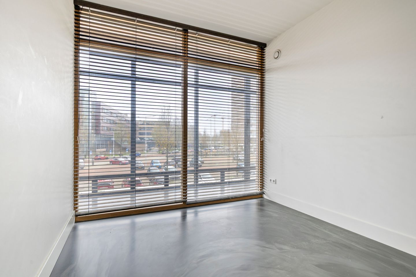 Foto 10 van Burgemeester Hogguerstraat 1197