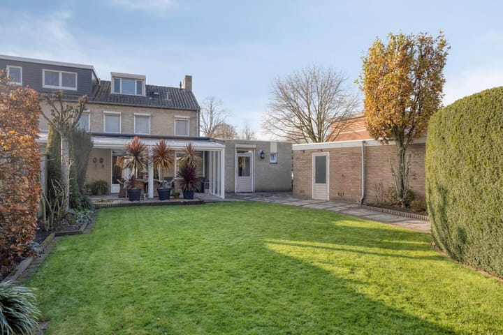 Foto 35 van Margrietstraat 3