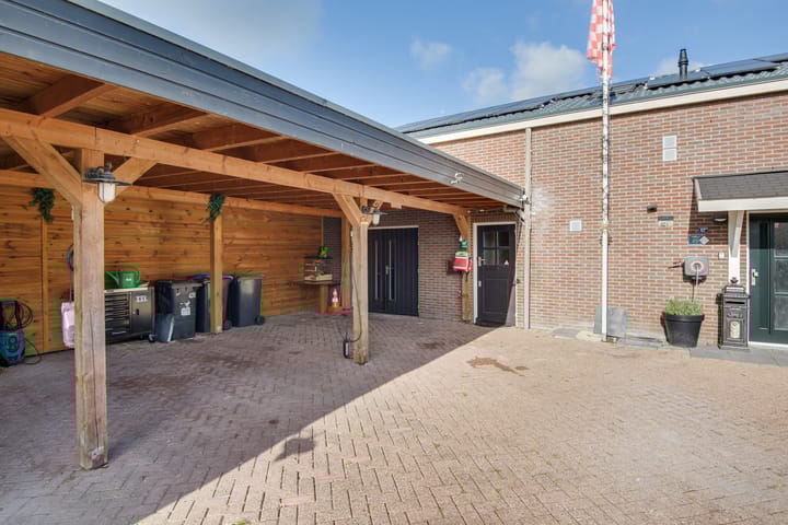 Photo 9 of Witboomstraat 42-D