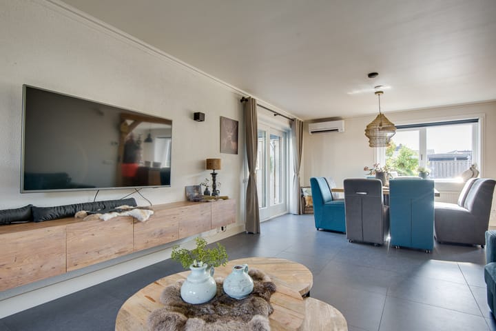 Photo 25 of Witboomstraat 42-D