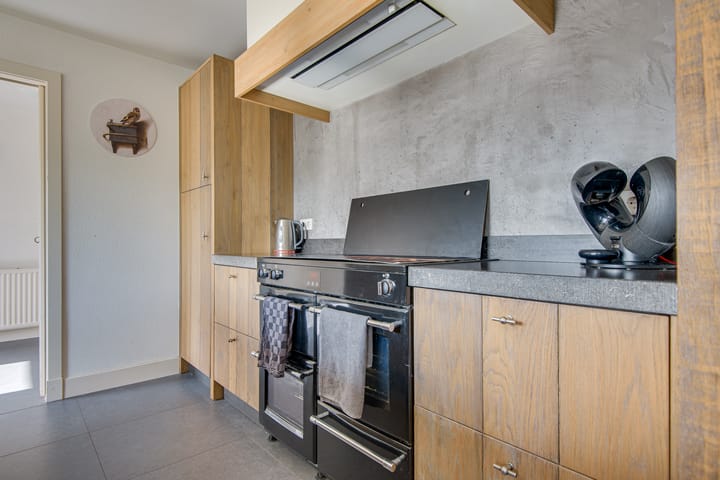 Photo 14 of Witboomstraat 42-D