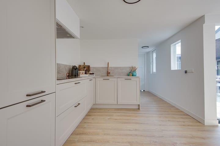 Photo 79 of Witboomstraat 42-D