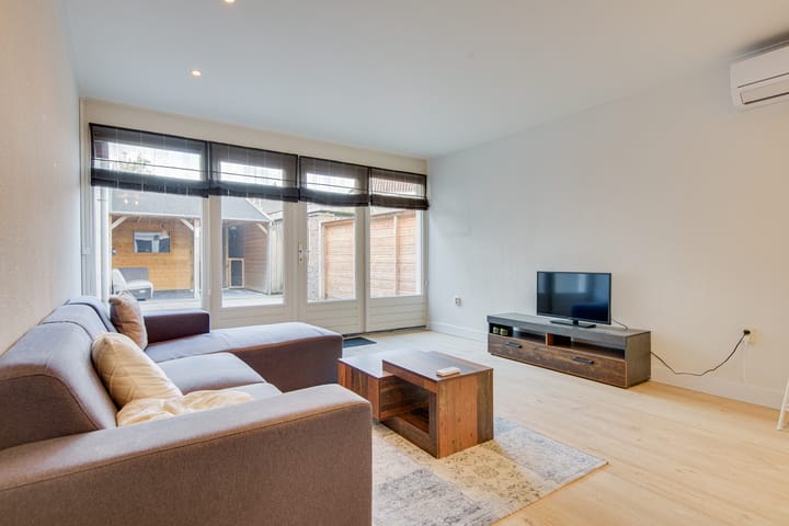 Photo 100 of Witboomstraat 42-D