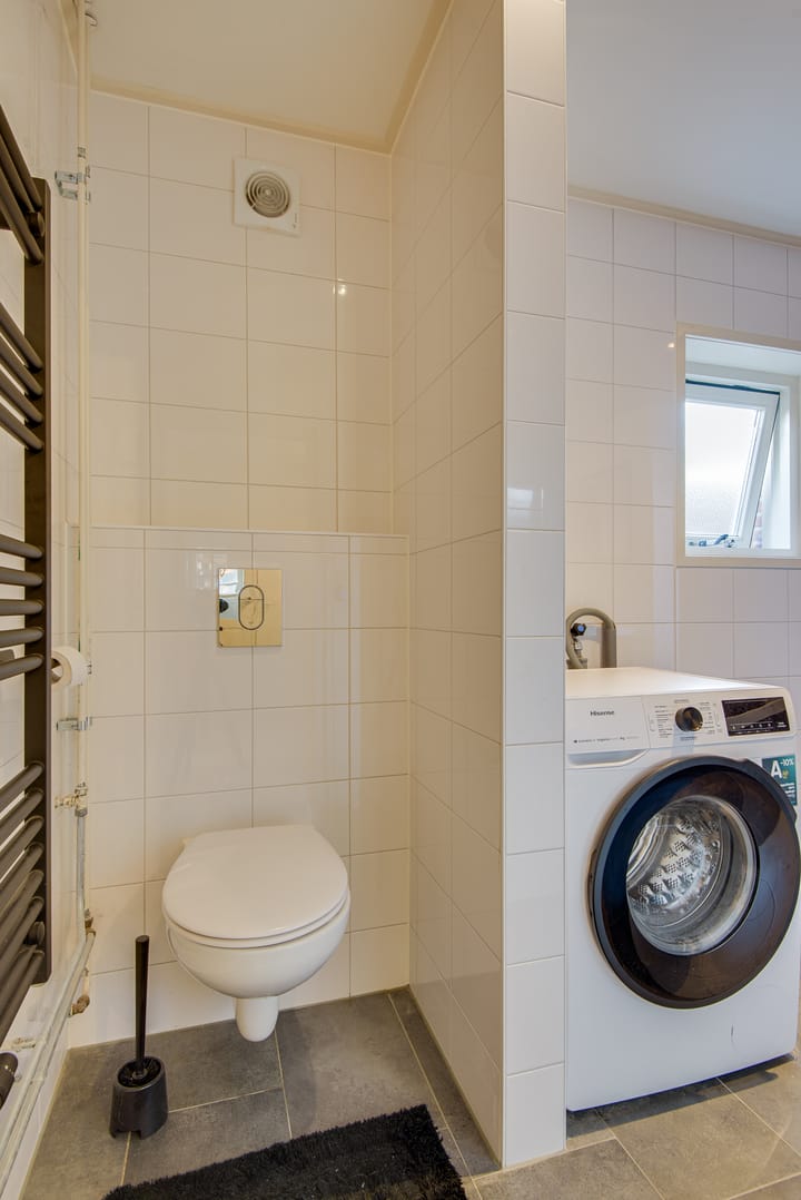 Photo 106 of Witboomstraat 42-D