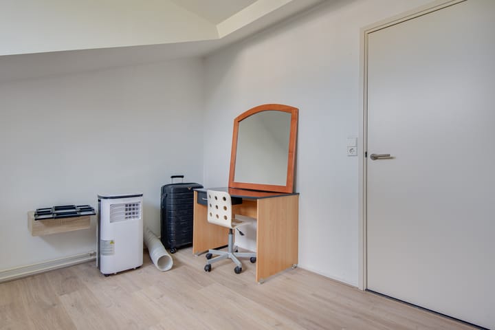 Photo 115 of Witboomstraat 42-D