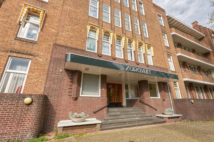 Foto 2 van Alexander Gogelweg 91