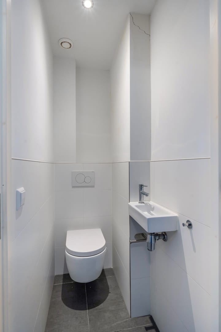 Photo 6 of Willem van Hillegaersbergstraat 135-C