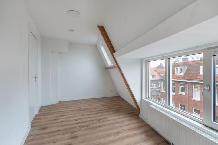 Photo 8 of Willem van Hillegaersbergstraat 135-C