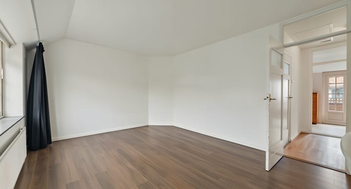 Foto 15 van Bergmannstraat 12