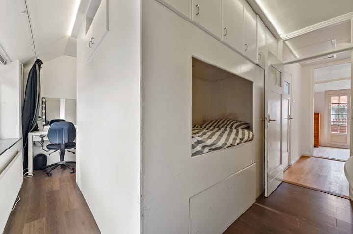 Foto 16 van Bergmannstraat 12