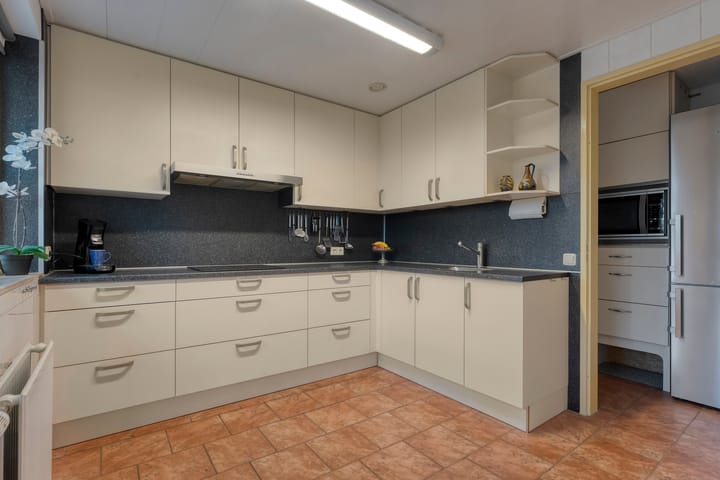 Foto 2 van Wicherserf 32