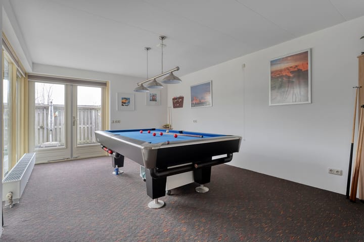 Photo 22 of Wicherserf 32