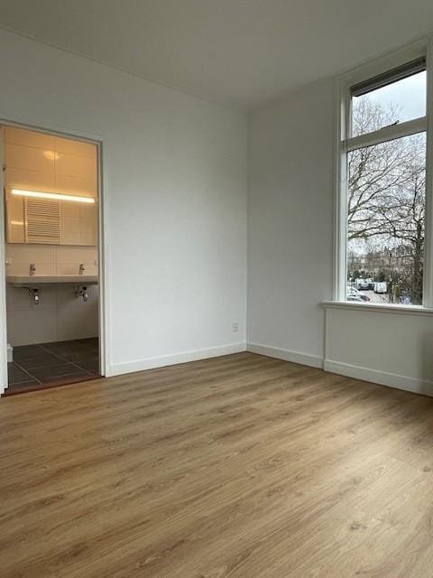 Photo 11 of Geestbrugweg 21-A