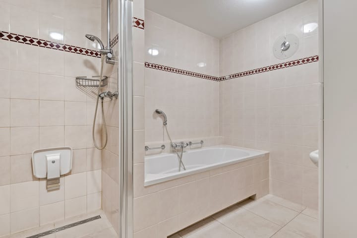 Photo 4 of Visser 15-B