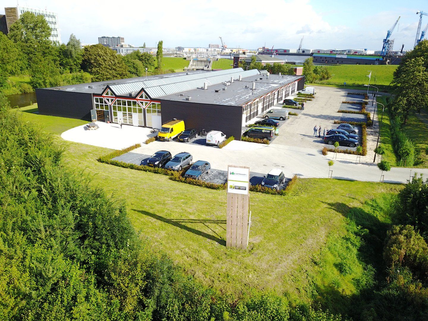 Bekijk foto 1 van Visserijweg 2