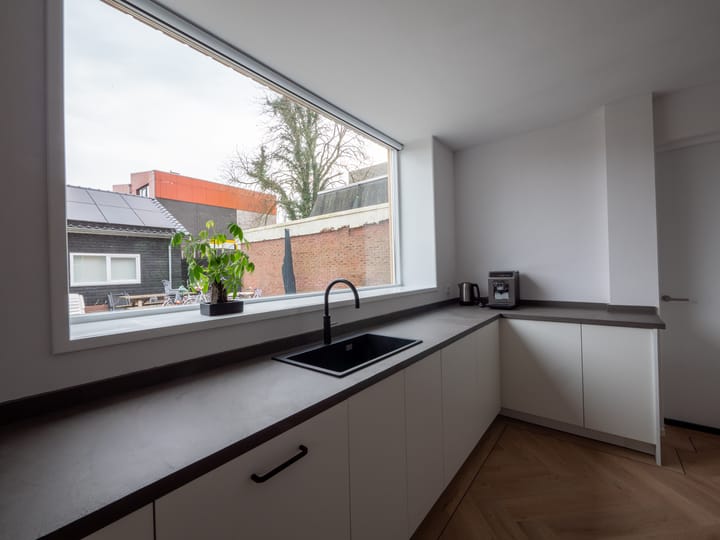 Foto 15 van Van Helomalaan 8