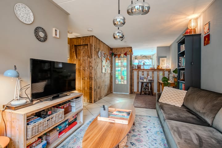 Photo 4 of Nassaustraat 43