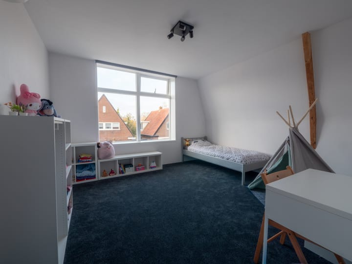 Foto 28 van Van Helomalaan 8